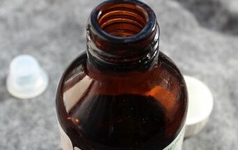 Salicylic acid made of warts
